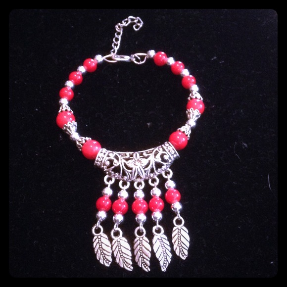 BUY 2 GET 3 FREE! Red & silver bracelet. - Picture 1 of 2