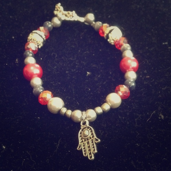 Red & grey Hamsa bracelet. NWT - Picture 1 of 2