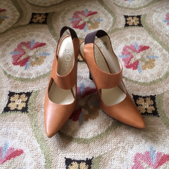 KORS Michael Kors Shoes - ⛔️️SOLD ON TRADESY⛔️ Michael Kors Pointy Heels