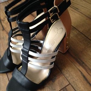 Brand new Jessica Simpson heels