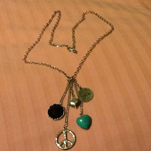 Fashion necklace