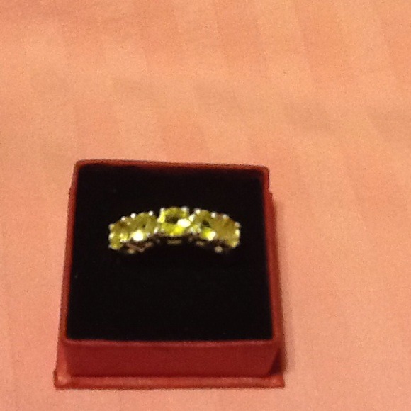 Stunning citrine sterling silver ring