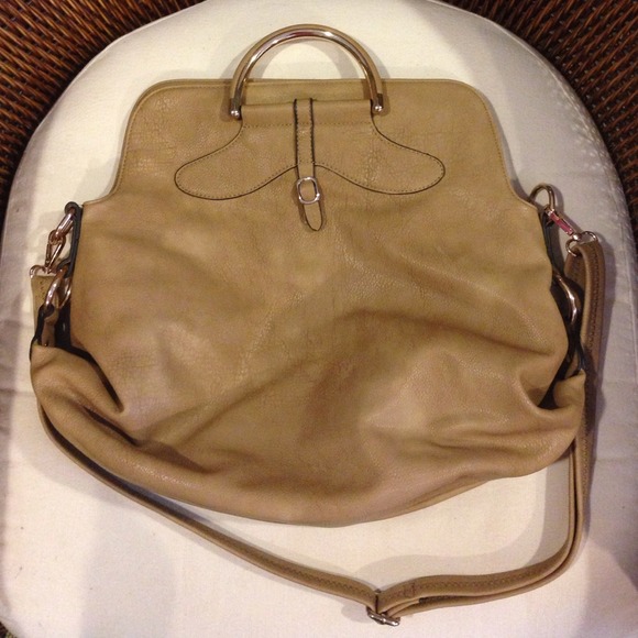 Tan Purse - Picture 1 of 4