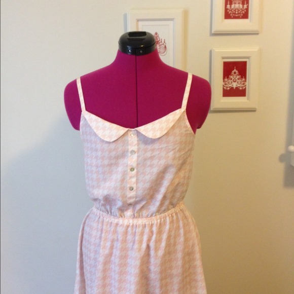 NWT Kardashian Kollection Daydress