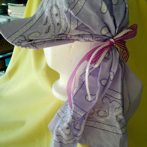 Ladies Lavendar & White Ponytail Hat