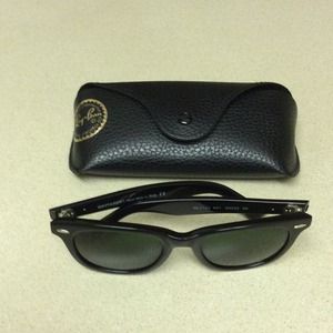 😎REDUCED😎 x2. 100% auth Ray Ban Sun SOLD!!!!