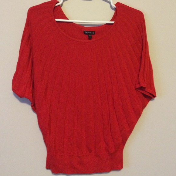 Red Short-Sleeve Sweater - Picture 1 of 2