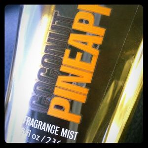 Coconut Pineapple Bath & Body Works spray