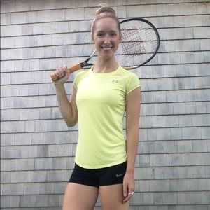 ⭐️SOLD Under Armour Top