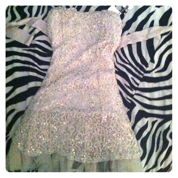 Gold Sequined Nude Dress❤️