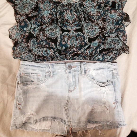 Skirt included, shirt sold separately. Will bundle