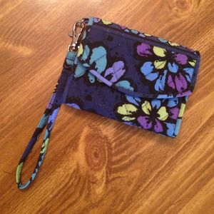 🚫traded🚫Vera Bradley Super Smart Wristlet