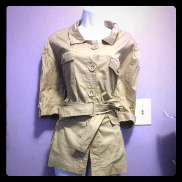 🚫SOLD🚫Short Sleeve Trench