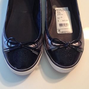 Tory Burch Shoes - Tory Burch Skyler Quilted Sneaker♦️REDUCED Tory Burch Shoes - Tory Burch Skyler Quilted Sneaker♦️REDUCED