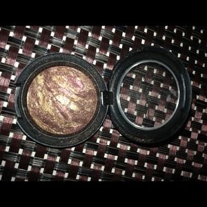 Mac mineralize eye shadow