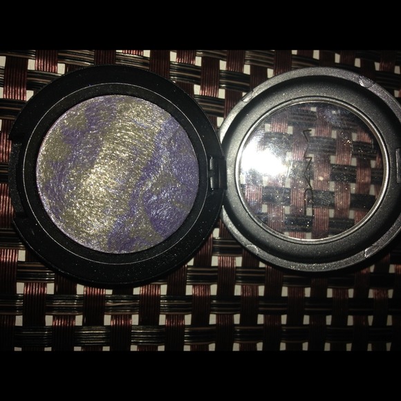 Mac mineralize eye shadow   Time to tango