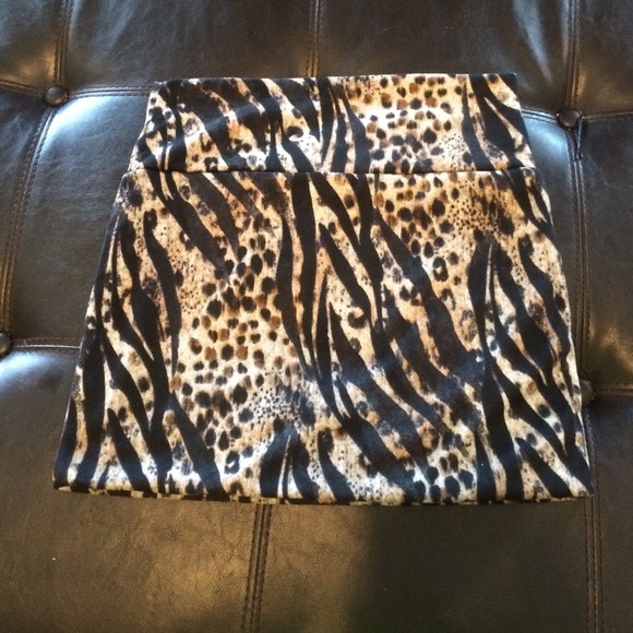 Leopard skirt