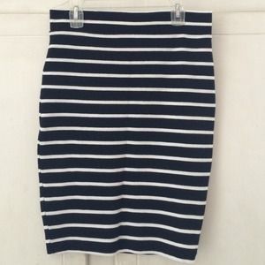 ‼️SOLD ‼️ Striped black and white skirt !