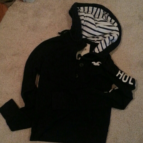 Xs Hollister swear shirt