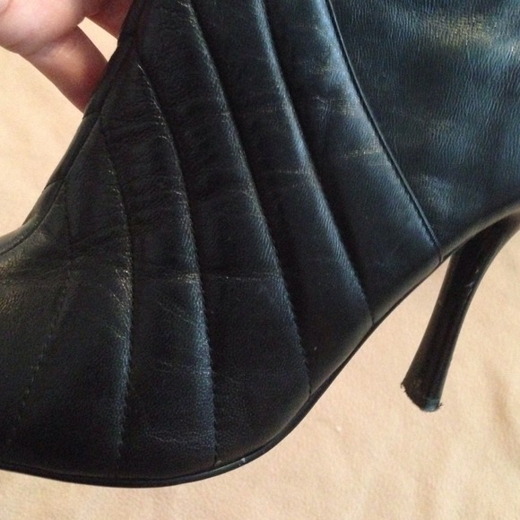 Black boots, booties with 2 ankle buckles - Picture 4 of 4