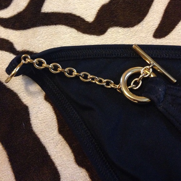 ✨Gold Chain Tank & Bottom ✨ - Picture 3 of 4