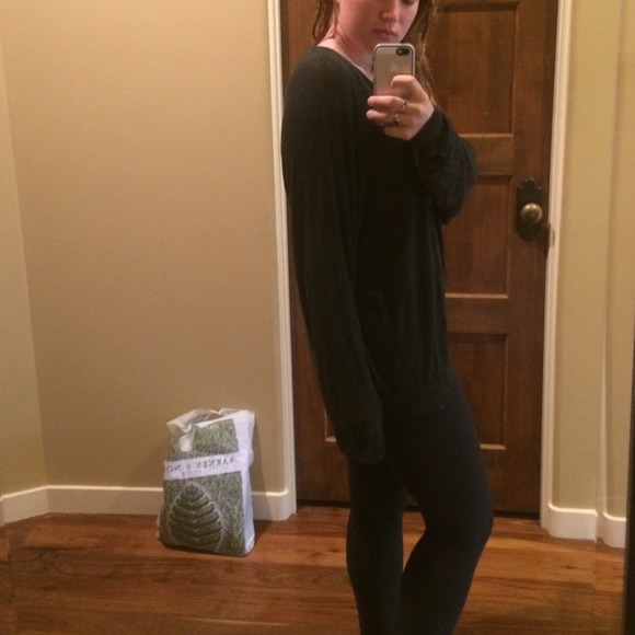 Brandy Melville Tribal Long Sleeve - Picture 3 of 3