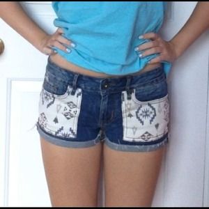 Bullhead Black Tribal Print Pocket Shorts