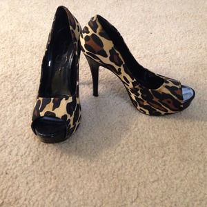 Leopard print jessica Simpson shoes