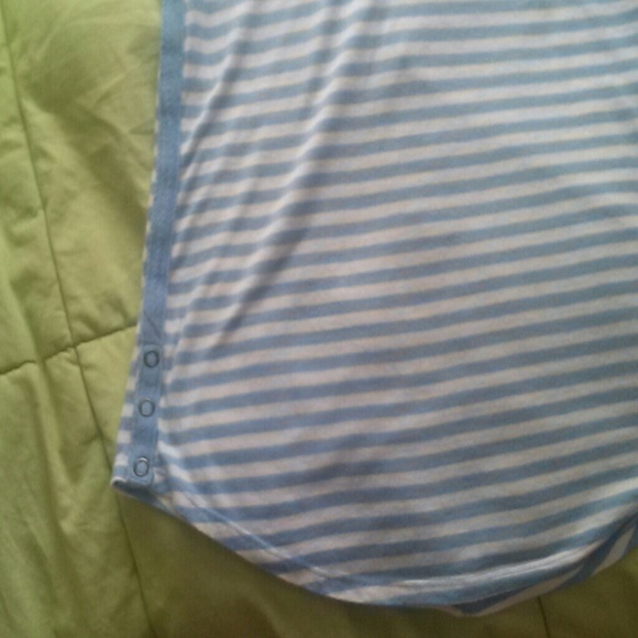 shirt - Picture 2 of 2