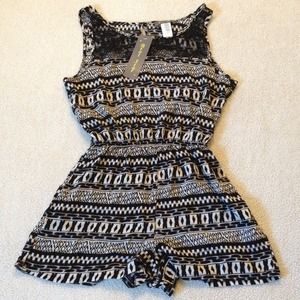 ❌TRADED❌Aztec Romper