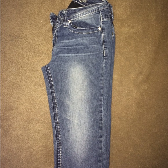 Size one jeans, from deb. Worn a couple times.