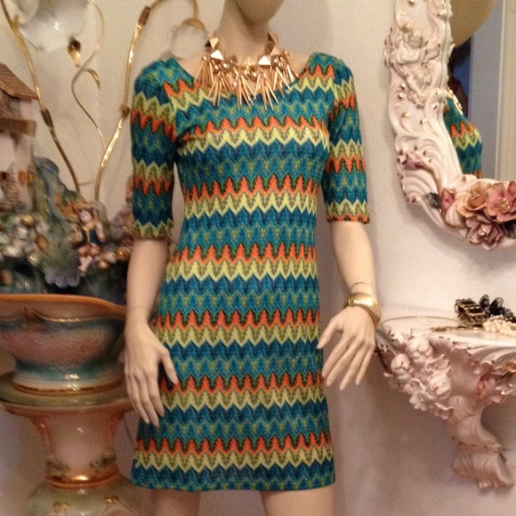 Colorful Zig Zag Pattern Dress - Picture 1 of 3