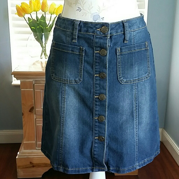Denim Skirt with Pockets