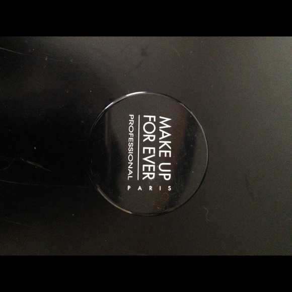 Make up for ever HD powder