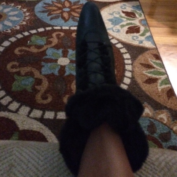 Boots - Picture 4 of 4