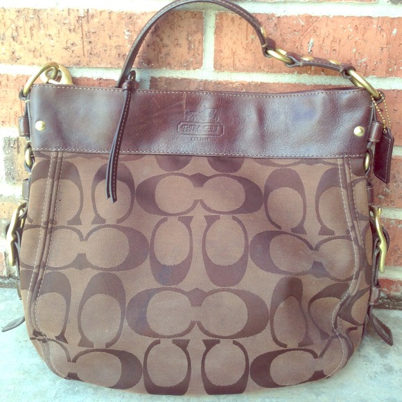 Coach Signature Shoulder Bag