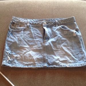 Light jean skirt