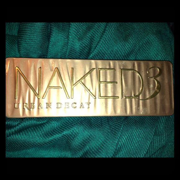 Naked 3 makeup palette