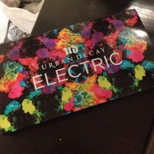 Urban Decay Electric Palette