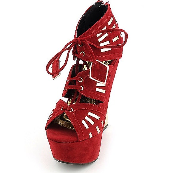 🎉HP!DateNight Party!7/4🎉Oh La La must have!!! 👠 - Picture 2 of 4