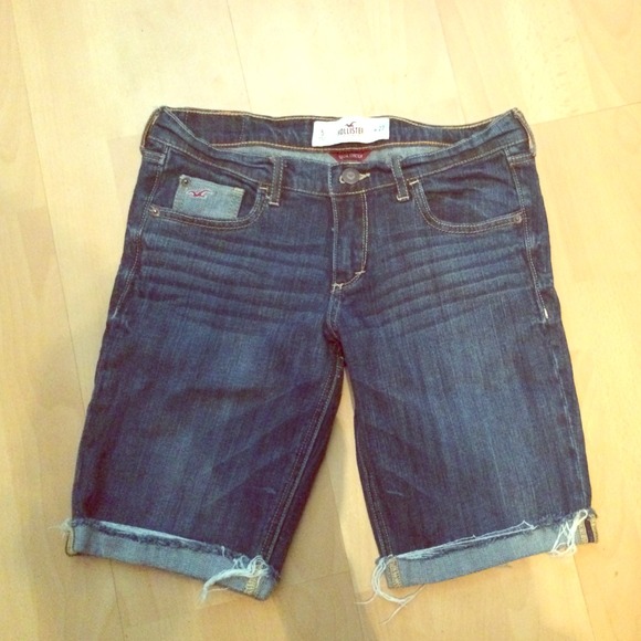 Hollister Bermuda shorts, size 5, 27 w