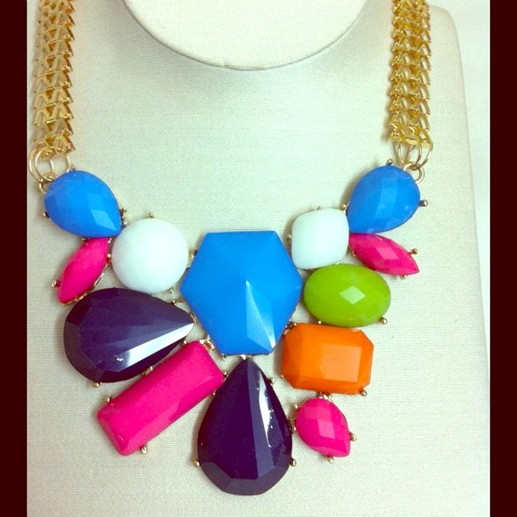 Statement Necklace - Picture 1 of 1