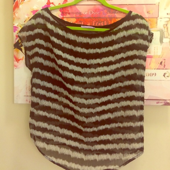Tops - *black and white Flowy top* sheer*
