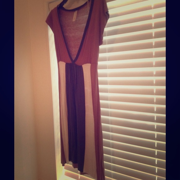 V-neck Sun Dress