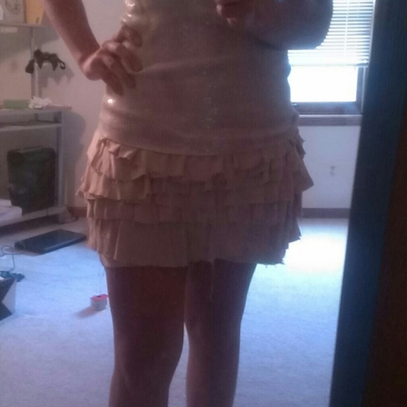 Ruffle skirt