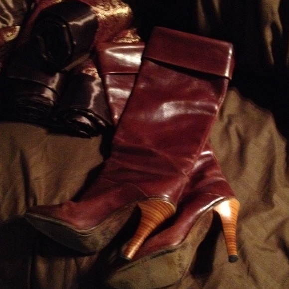 Tanino Crisci Shoes - Italian leather burgundy knee Boots Tanino Crisci Shoes - Italian leather burgundy knee Boots
