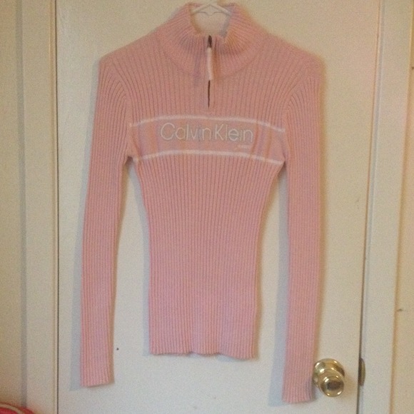 Lovely pink and white Calvin Klein sweater