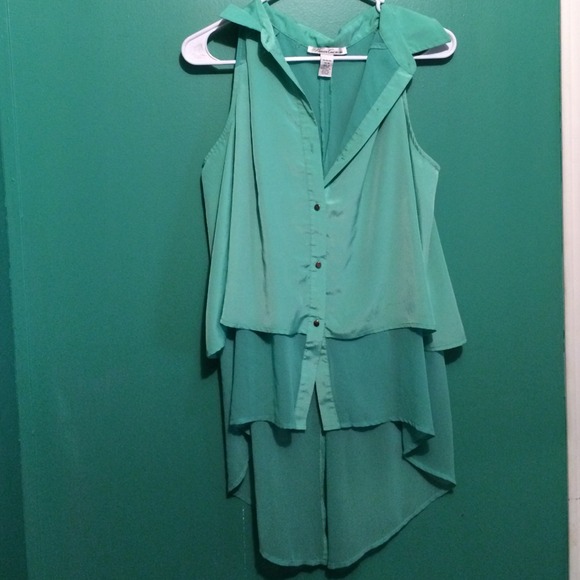 Green button up and collared top with a layer