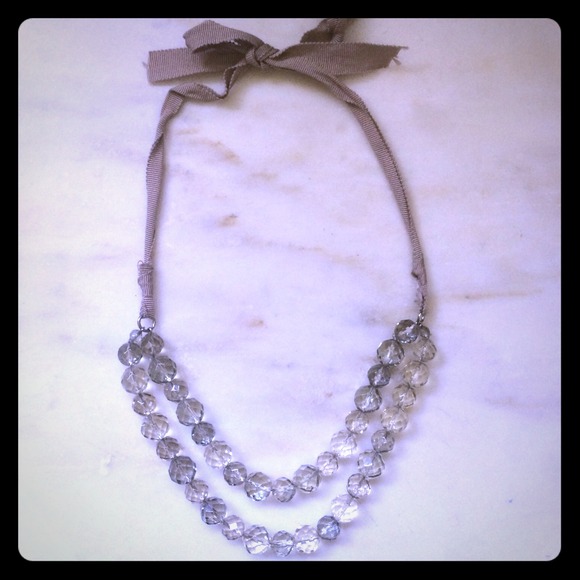 Banana republic bead necklace
