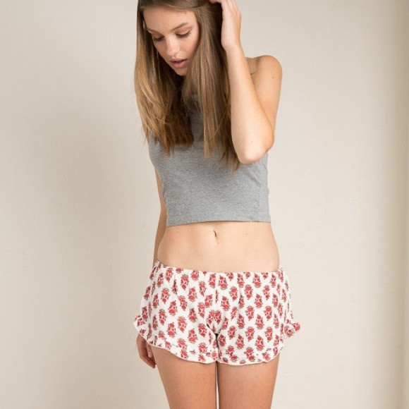 Brandy Melville Vodi Shorts - red & cream